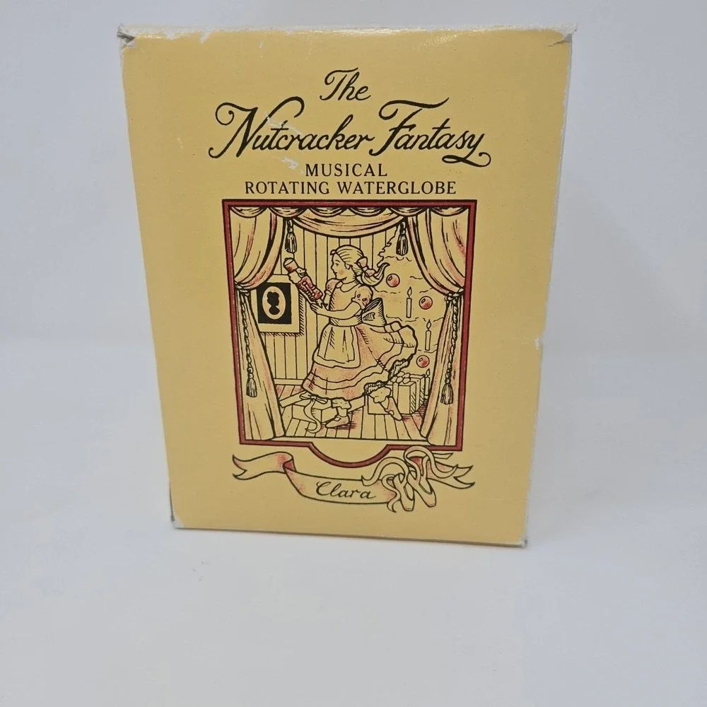 Nutcracker Fantasy  Ballerina Musical Water‎ Snow Globe Music Box Rotating Box